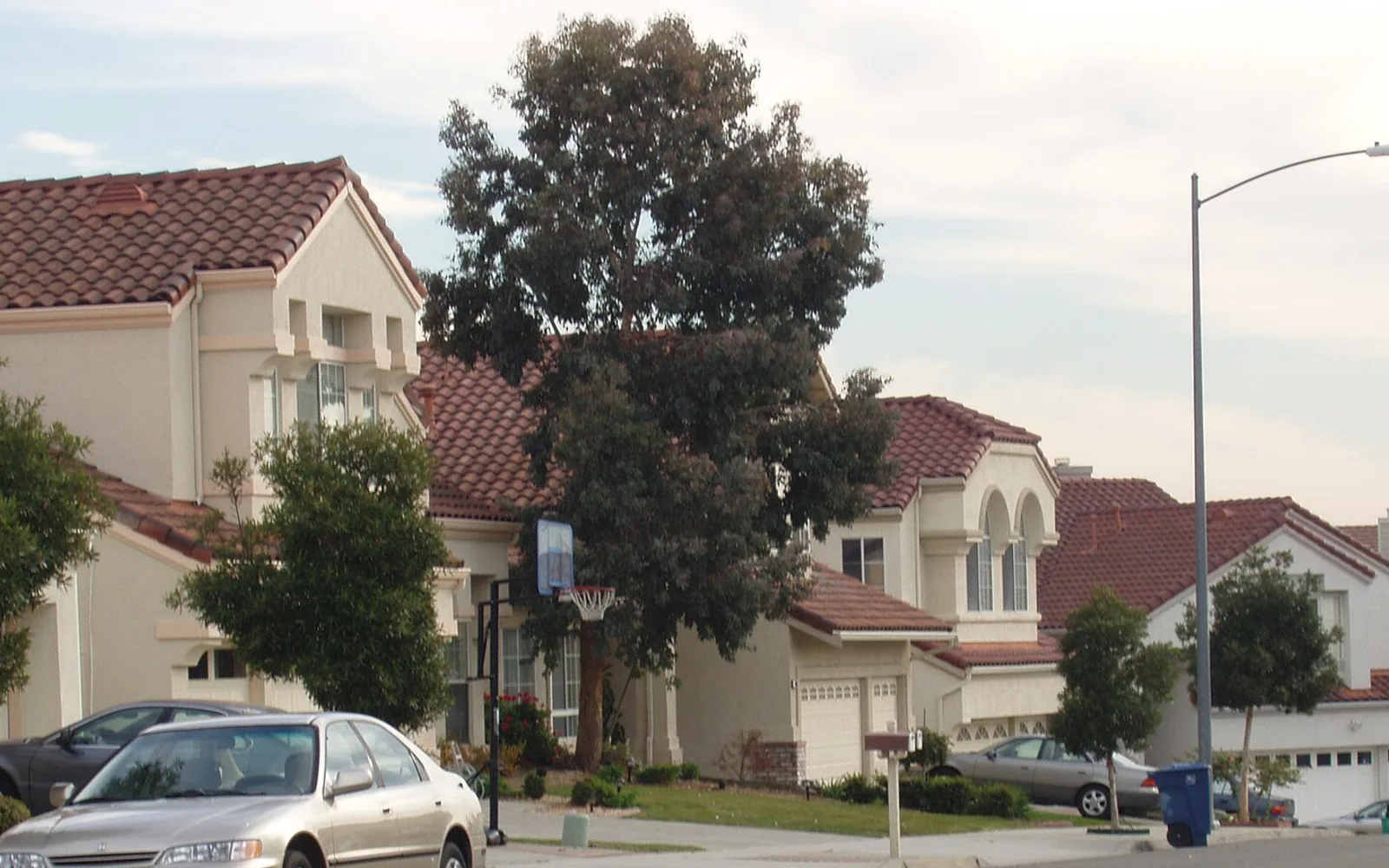 Homes along Kristin Ridge Way in Milpitas, California